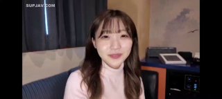 业余日本少女在宿舍房间里被舔阴部